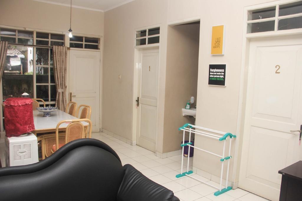 باندونج Pele Guesthouse المظهر الخارجي الصورة