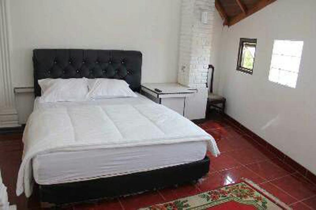 باندونج Pele Guesthouse المظهر الخارجي الصورة